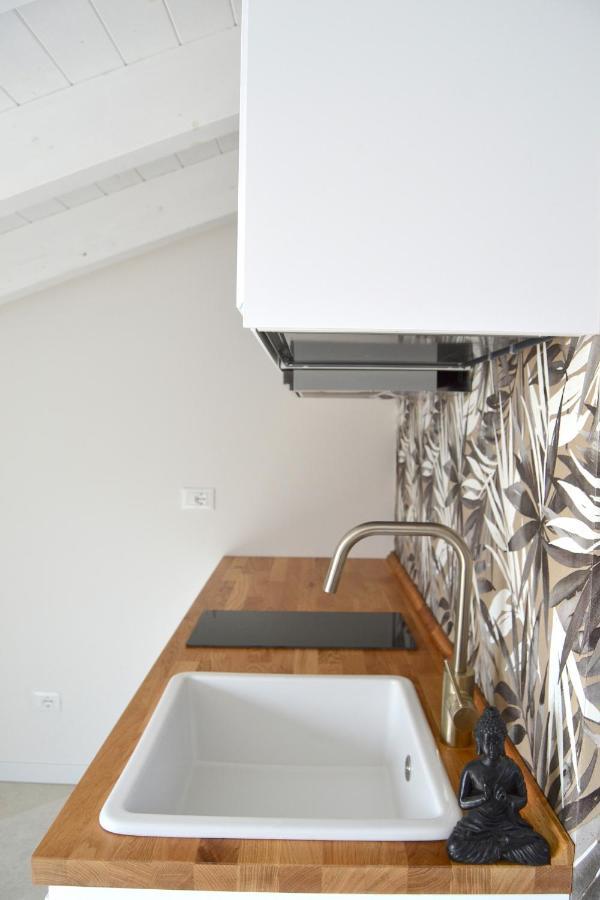 zen AR holiday-home Peschiera del Garda Exterior foto
